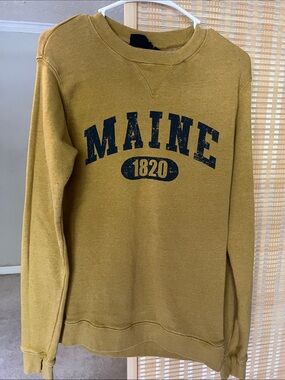 Women's Crewneck Sweatshirt in Mustard with Maine 1820 Print
